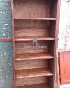 Biblioteca en Madera Solera