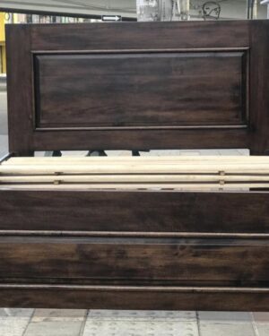 Cama en Madera Capri