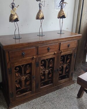 Bife en Madera con hierro Forjado